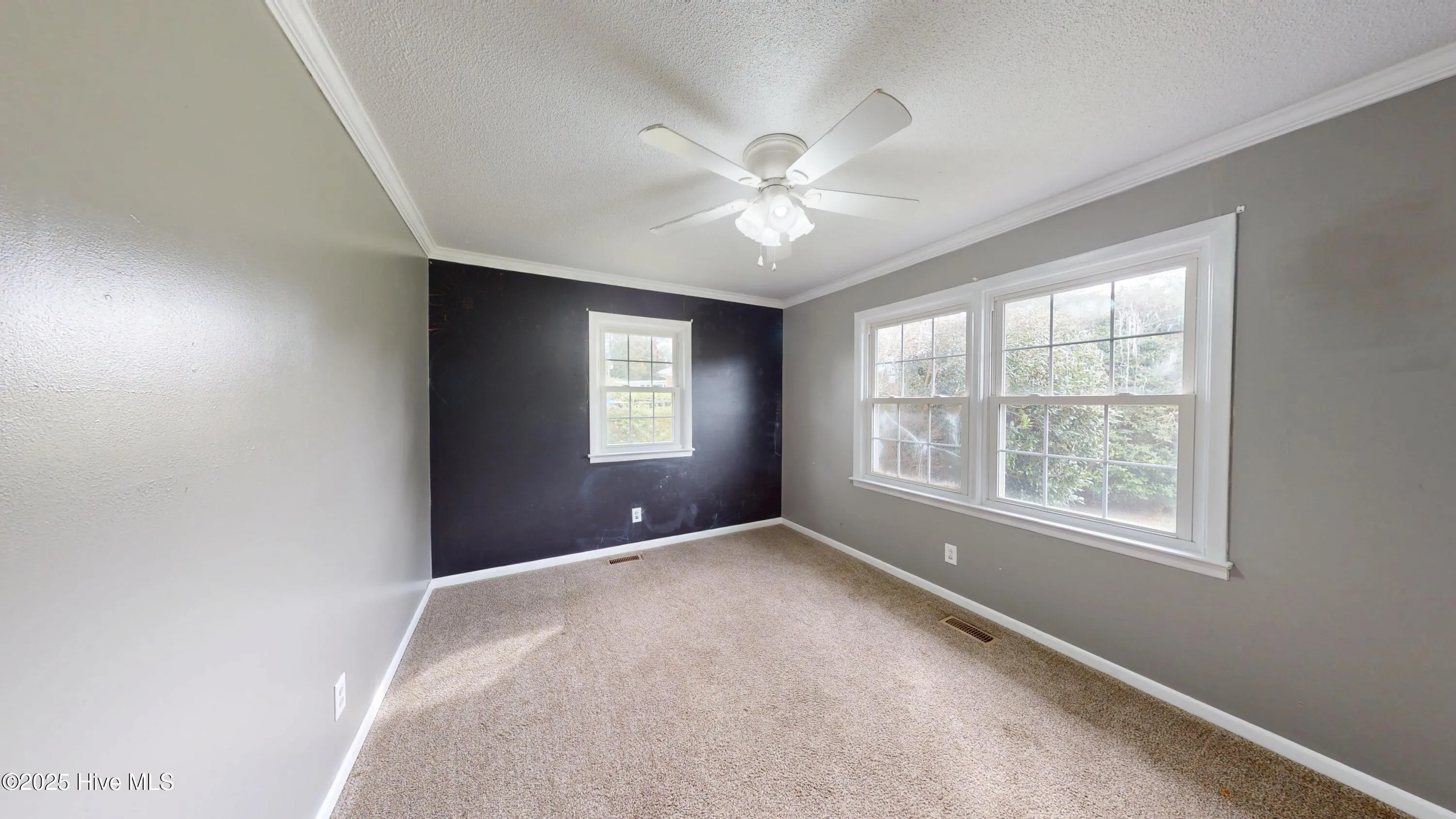 Jacksonville, North Carolina 28546, United States, 3 Bedrooms Bedrooms, ,2 BathroomsBathrooms,Residential,Pending,200437