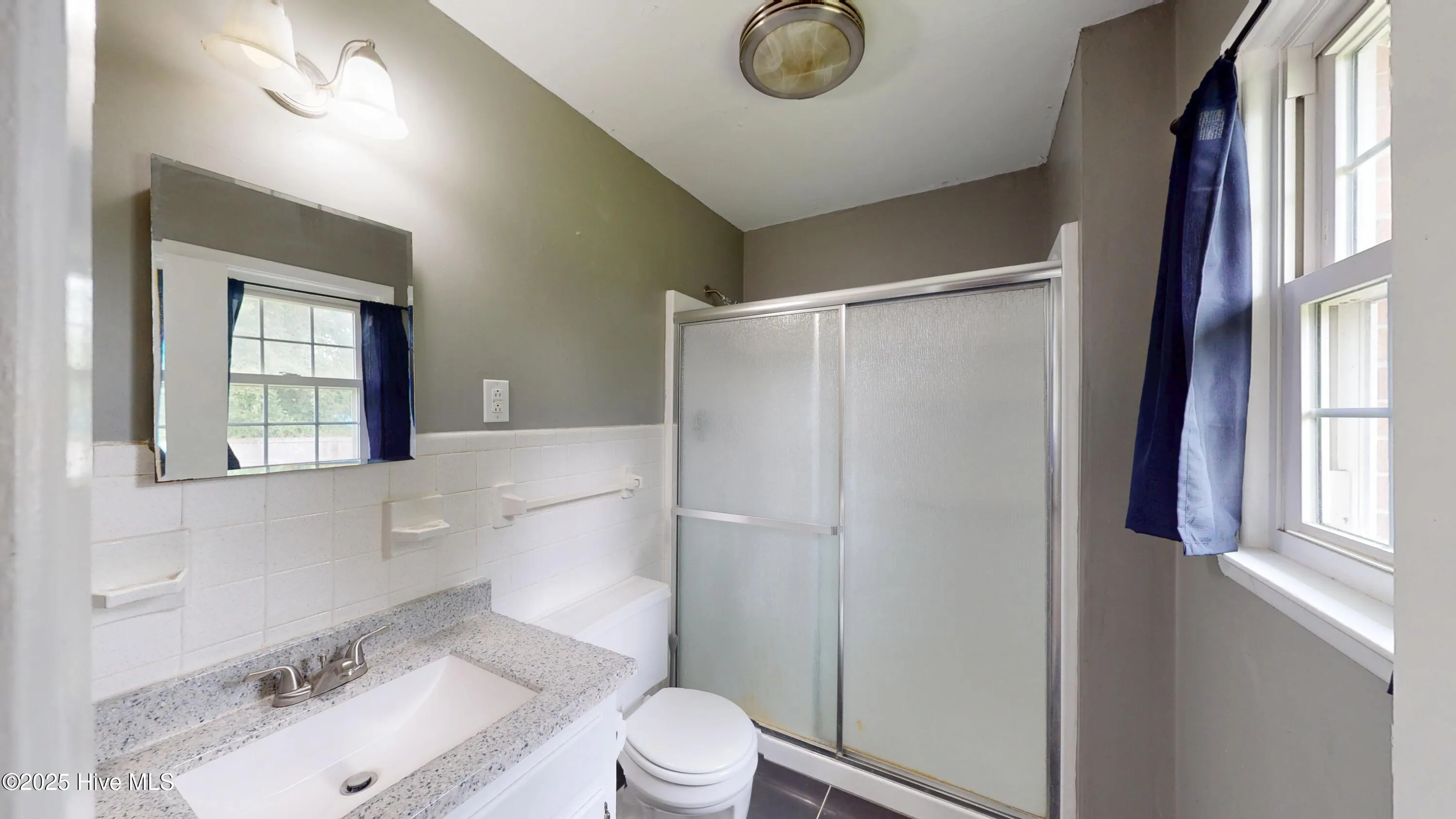 Jacksonville, North Carolina 28546, United States, 3 Bedrooms Bedrooms, ,2 BathroomsBathrooms,Residential,Pending,200437