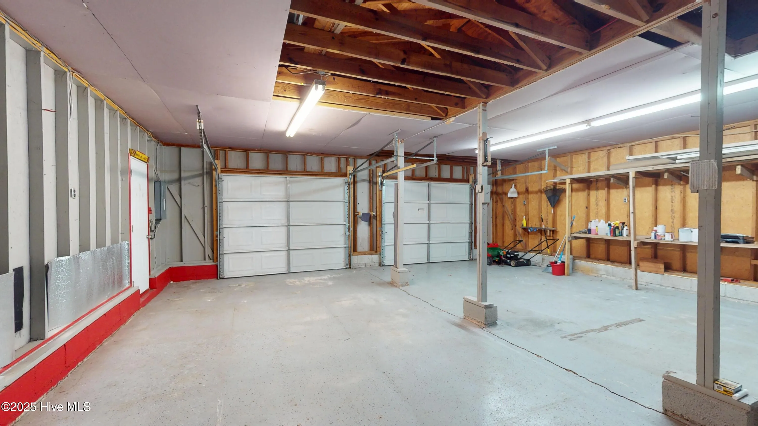 Jacksonville, North Carolina 28546, United States, 3 Bedrooms Bedrooms, ,2 BathroomsBathrooms,Residential,Pending,200437