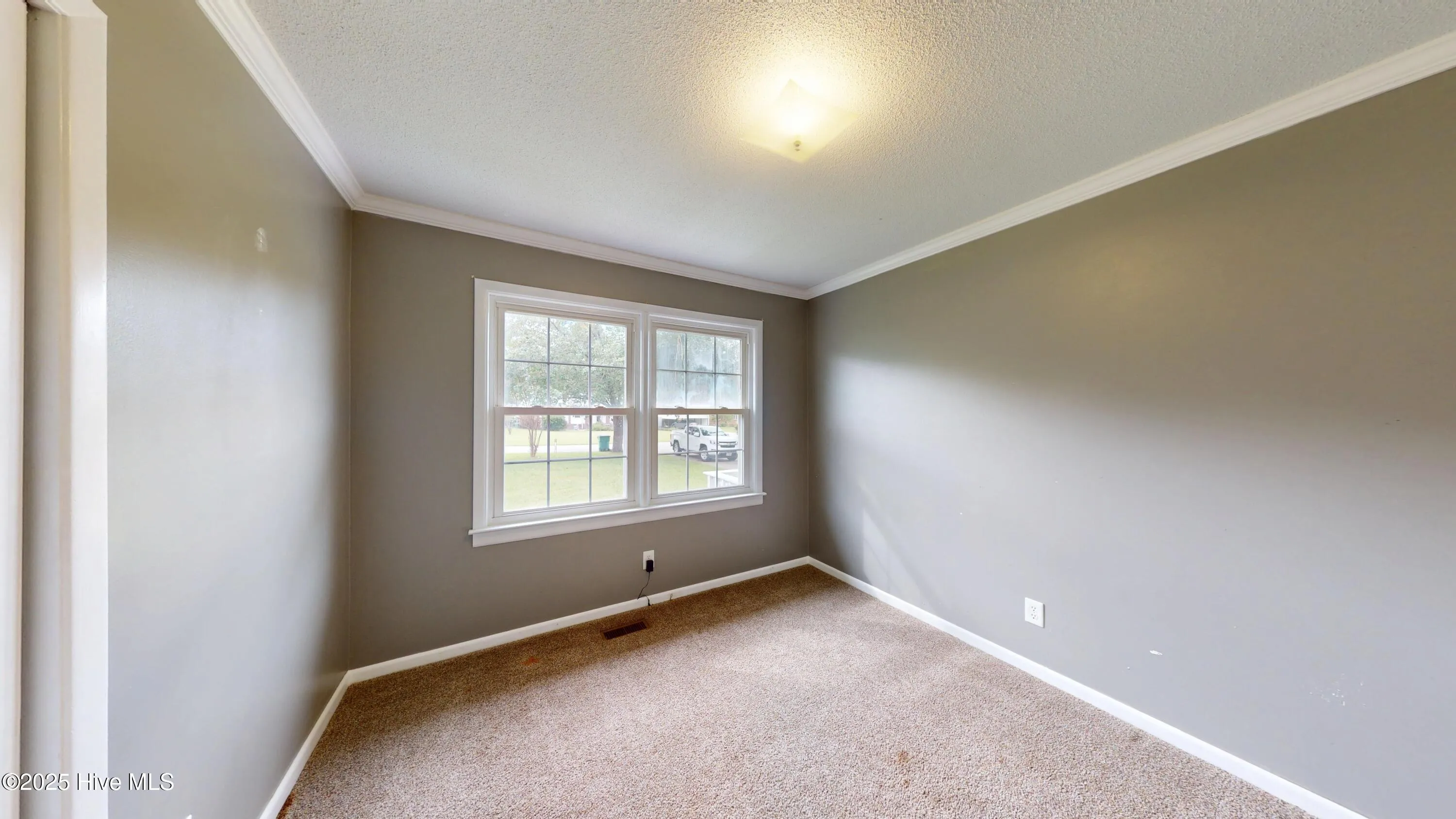 Jacksonville, North Carolina 28546, United States, 3 Bedrooms Bedrooms, ,2 BathroomsBathrooms,Residential,Pending,200437