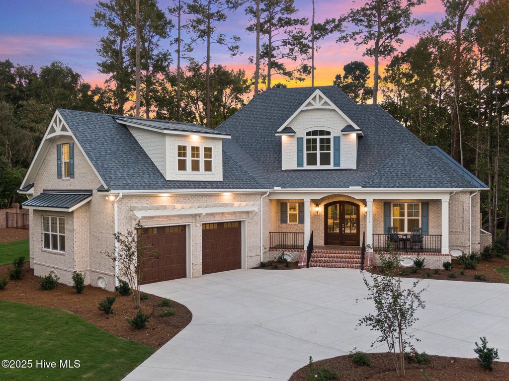 Photo of 1304 Old Foards Lane, Wilmington, NC 28409 (MLS # 100537913)