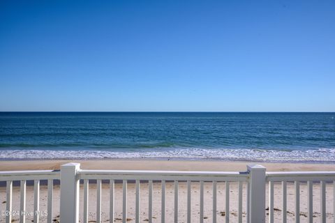 A home in North Topsail Beach