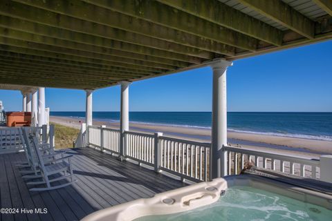 A home in North Topsail Beach