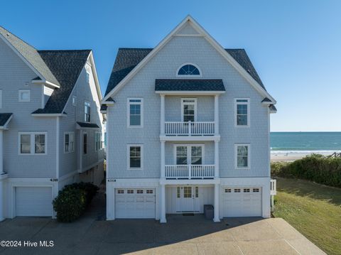 A home in North Topsail Beach