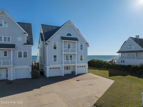 A home in North Topsail Beach