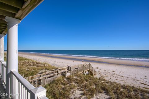 A home in North Topsail Beach