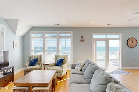 A home in North Topsail Beach