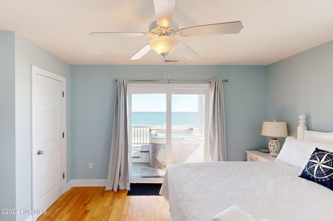 A home in North Topsail Beach