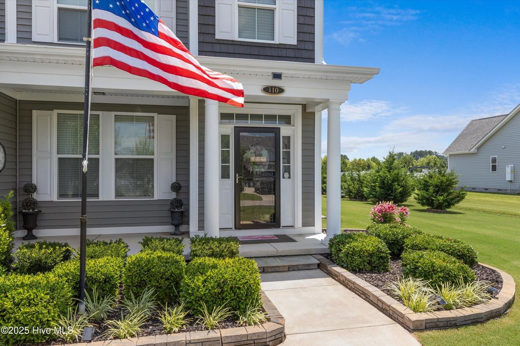Photo of 110 Ashbee Court, Moyock, NC 27958 (MLS # 100538174)