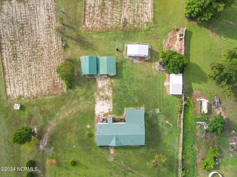 A home in Laurinburg