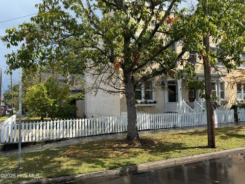 Tiny photo for 230 Mcrae Street, Wilmington, NC 28401 (MLS # 100533084)