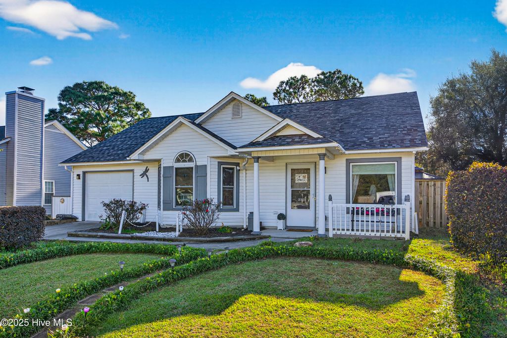 Photo of 1220 Lacewood Court, Wilmington, NC 28409 (MLS # 100541934)