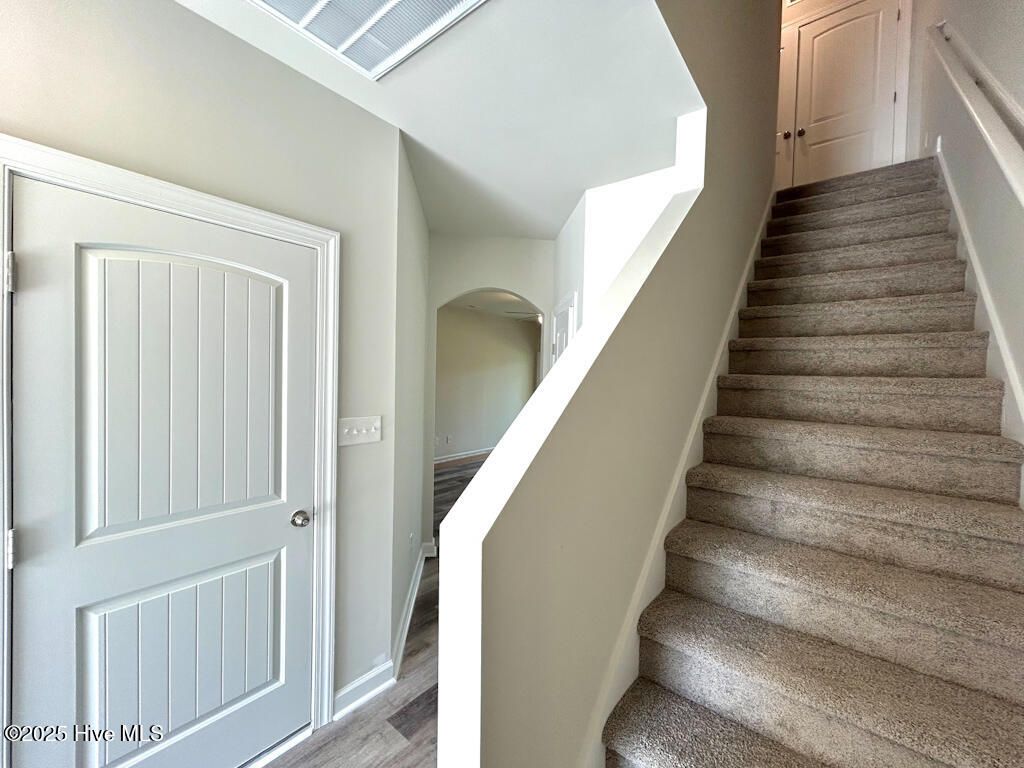 Photo of 202 Crab Claw Spit Lane, Jacksonville, NC 28546 (MLS # 100512678)