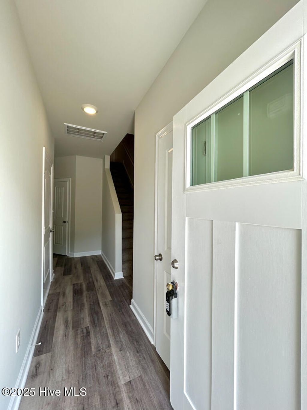 Photo of 202 Crab Claw Spit Lane, Jacksonville, NC 28546 (MLS # 100512678)