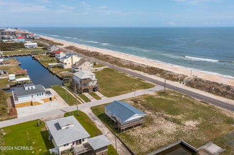 A home in North Topsail Beach