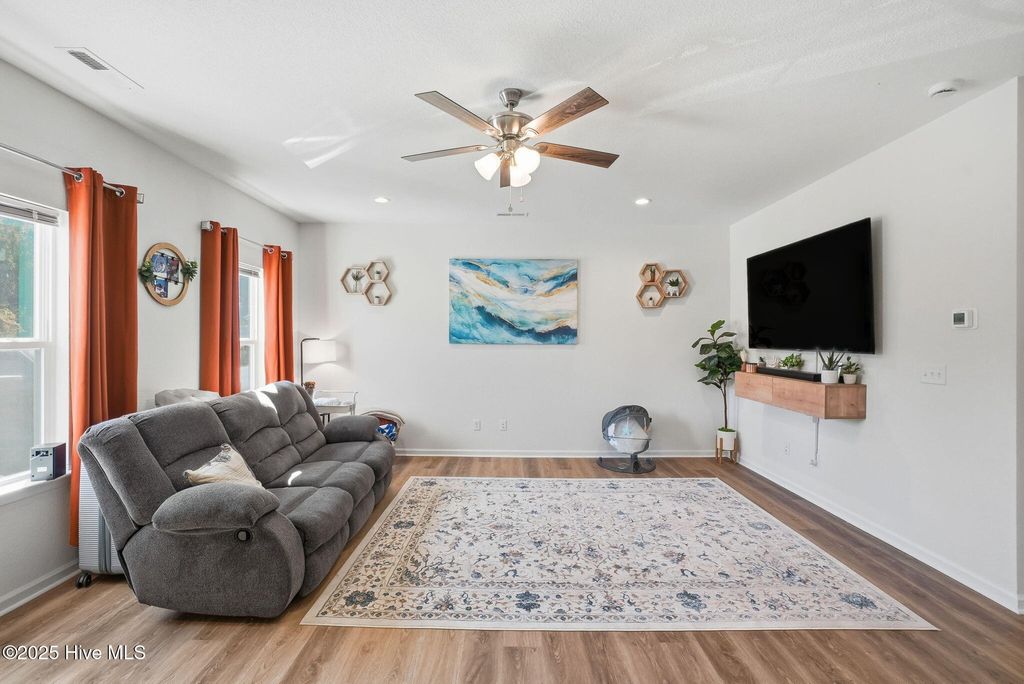 Photo of 1103 Peartree Road, Elizabeth City, NC 27909 (MLS # 100537395)