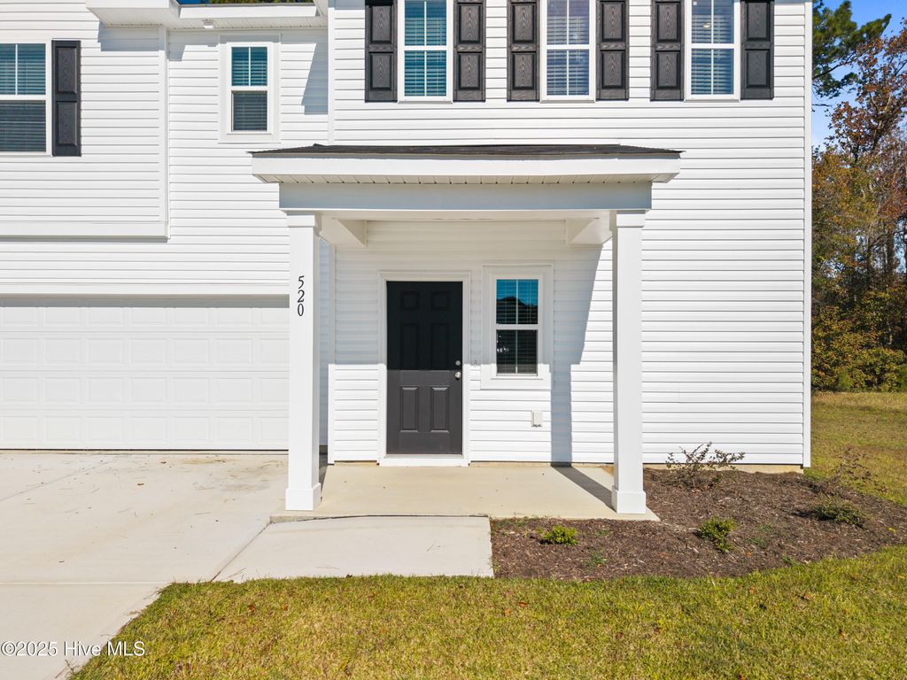 Photo of 520 Sandy Hollow Drive, Jacksonville, NC 28540 (MLS # 100497933)