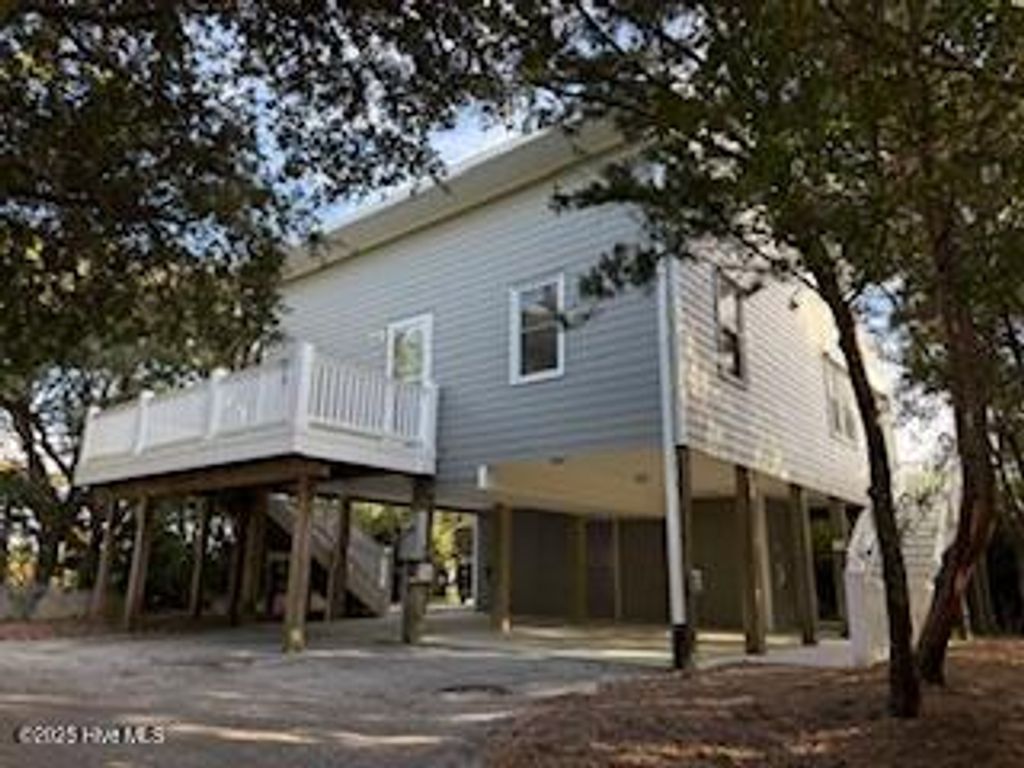 Photo of 100 Conch Court, Emerald Isle, NC 28594 (MLS # 100541229)