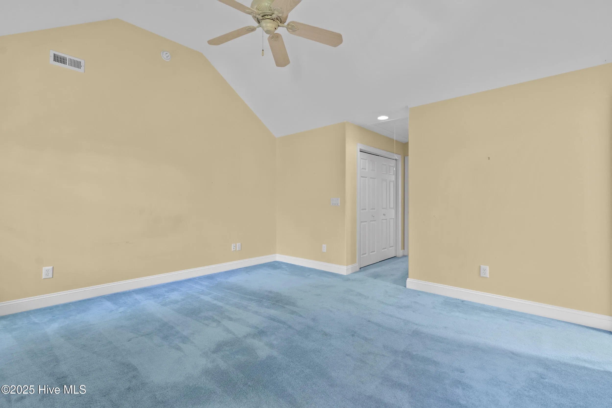 Wilmington, North Carolina 28409, United States, 3 Bedrooms Bedrooms, ,3 BathroomsBathrooms,Residential,Active,237416