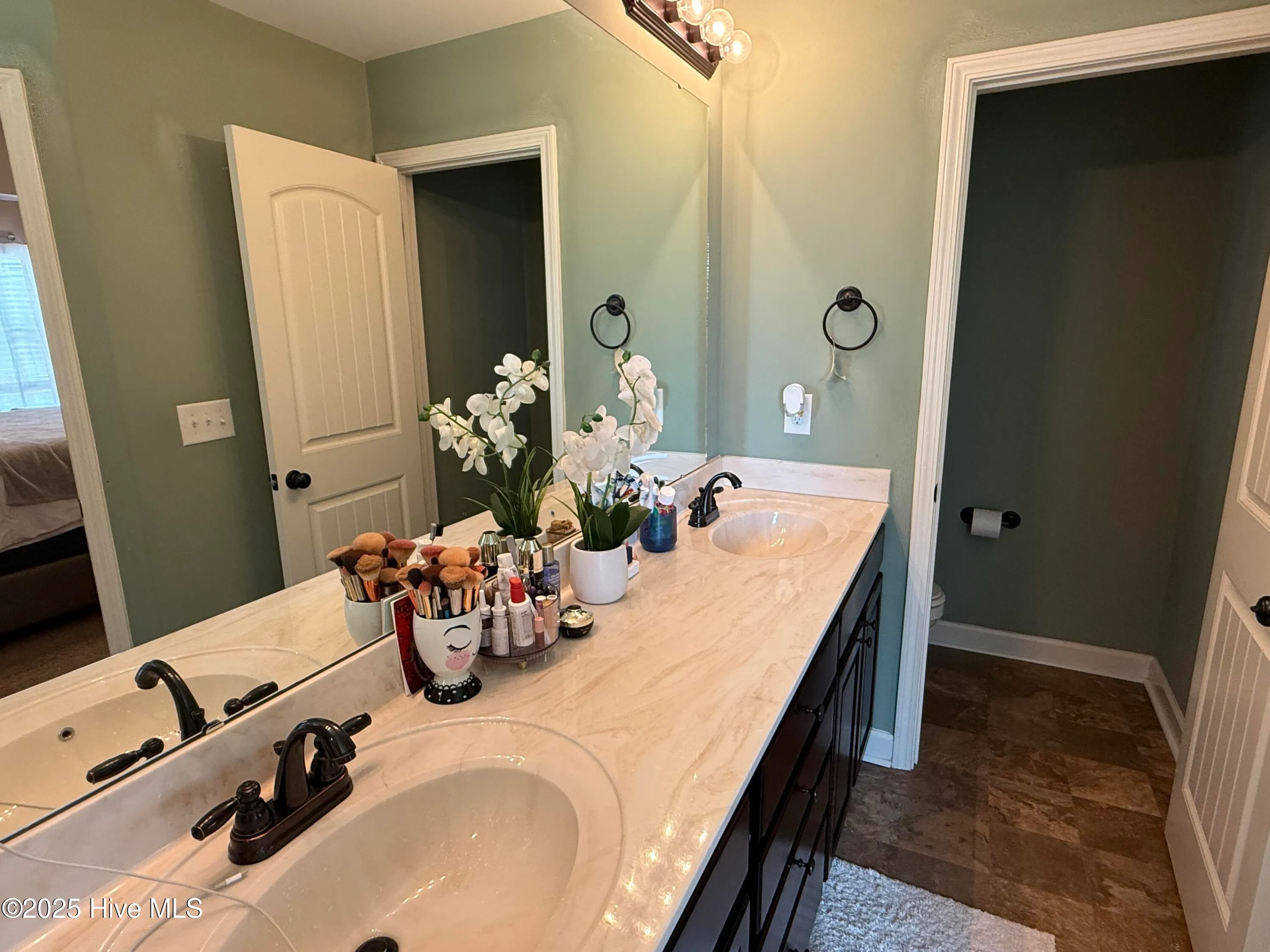 Pikeville, North Carolina 27863, United States, 4 Bedrooms Bedrooms, ,3 BathroomsBathrooms,Residential,Pending,201551