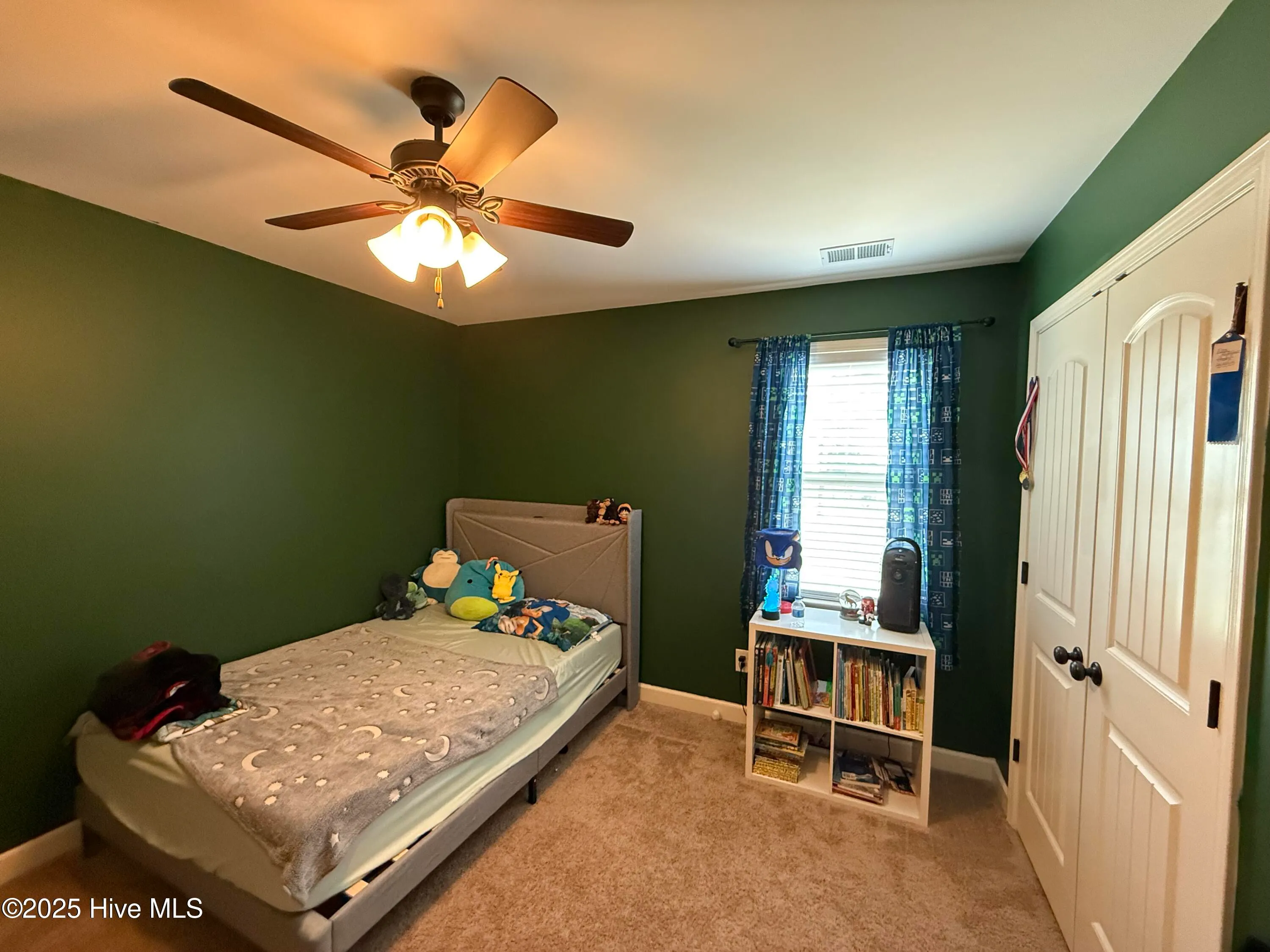 Pikeville, North Carolina 27863, United States, 4 Bedrooms Bedrooms, ,3 BathroomsBathrooms,Residential,Pending,201551