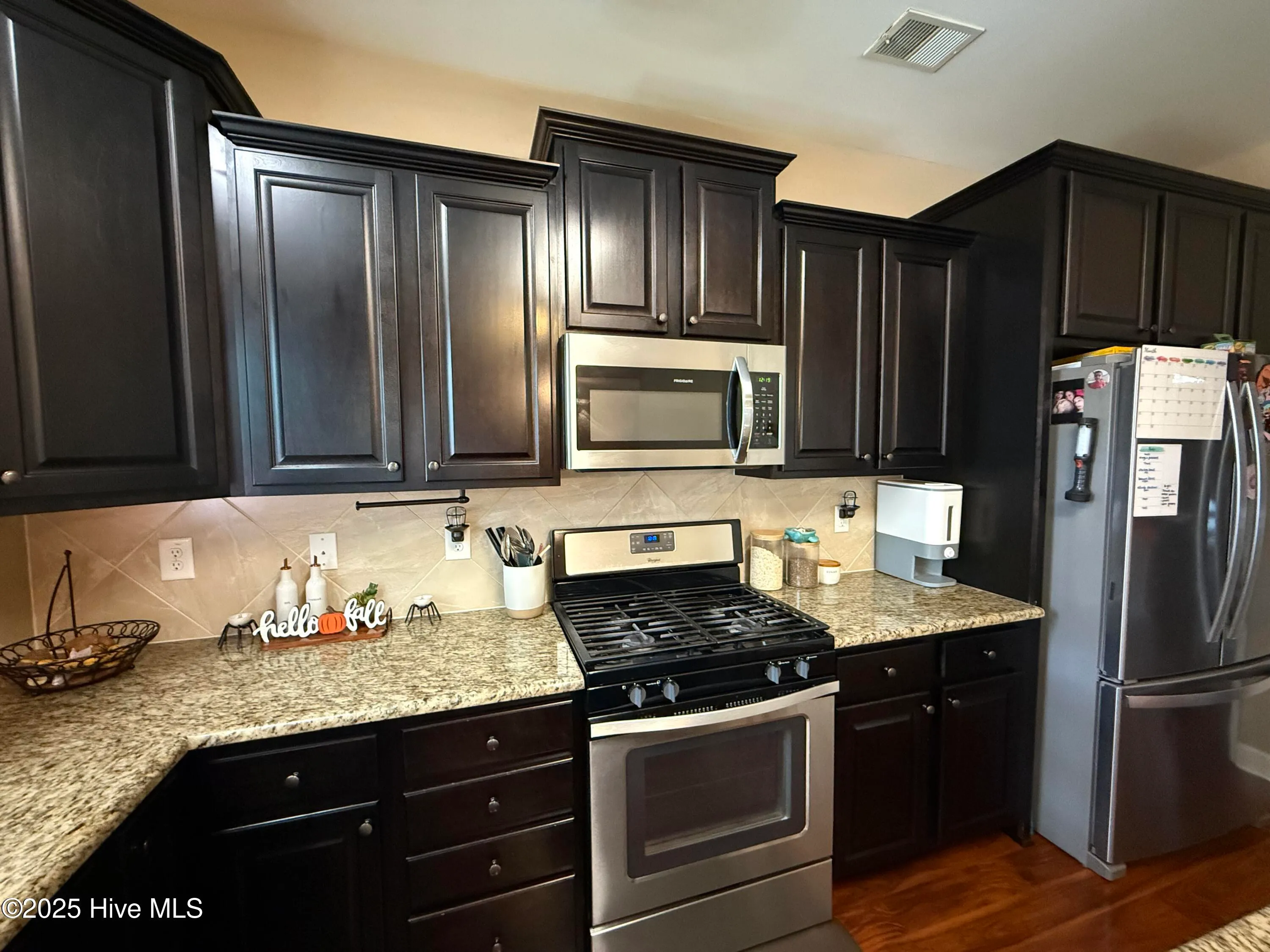 Pikeville, North Carolina 27863, United States, 4 Bedrooms Bedrooms, ,3 BathroomsBathrooms,Residential,Pending,201551