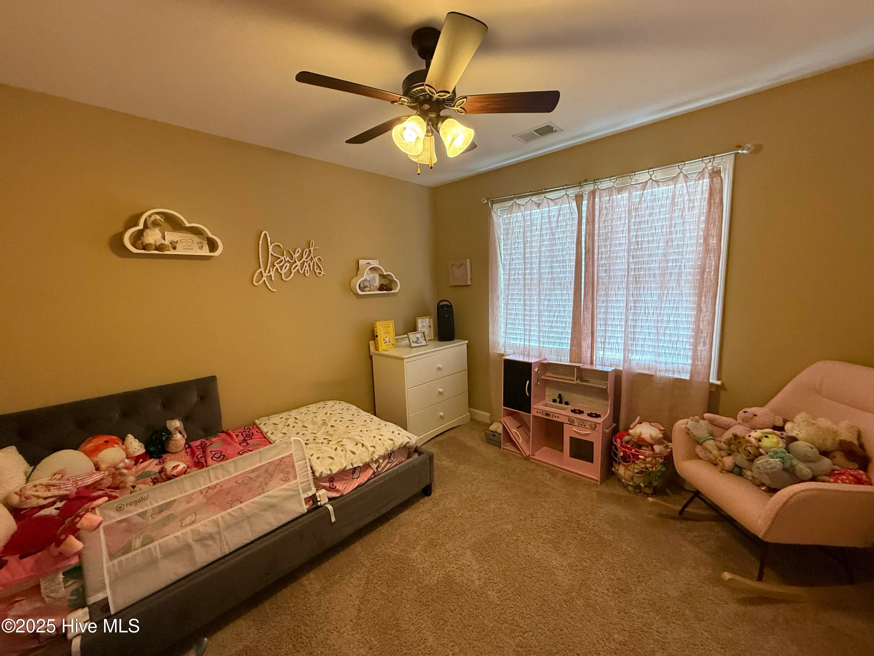 Pikeville, North Carolina 27863, United States, 4 Bedrooms Bedrooms, ,3 BathroomsBathrooms,Residential,Pending,201551