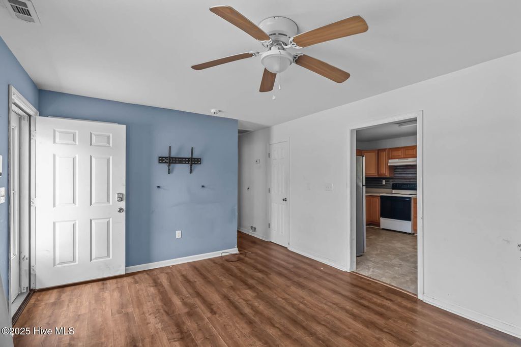 Photo of 103 Riegel Drive, Hubert, NC 28539 (MLS # 100529573)