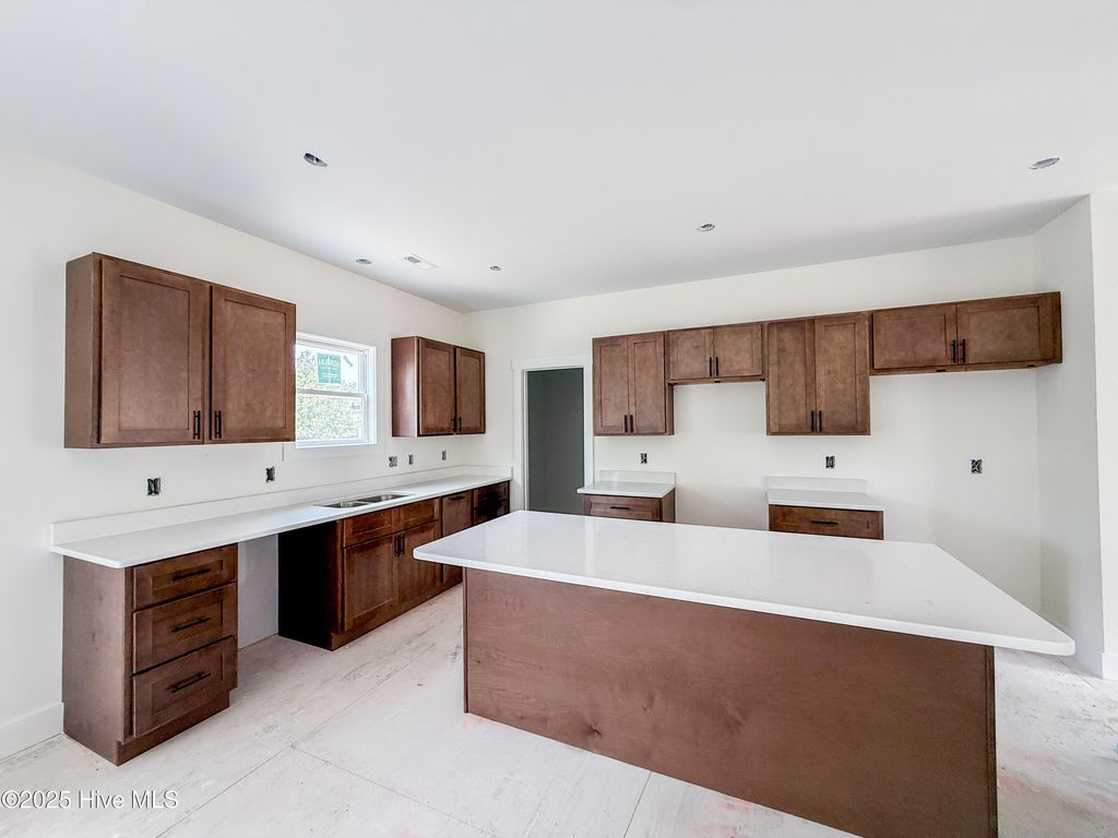 Photo of 139 Laura Drive, New Bern, NC 28562 (MLS # 100518037)
