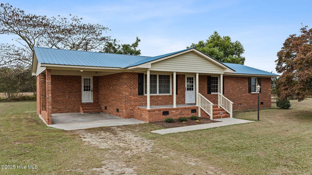 Photo of 403 Warren Road, Faison, NC 28341 (MLS # 100535833)