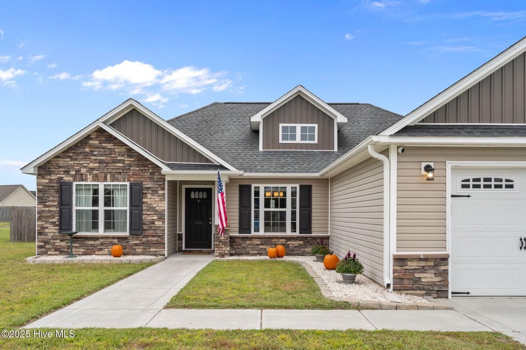 Photo of 144 Prelude Drive, Richlands, NC 28574 (MLS # 100530812)