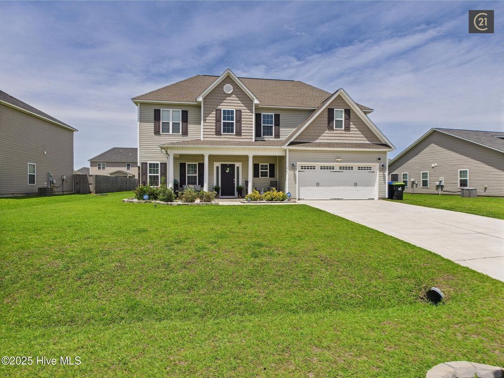 Photo of 703 Kiwi Stone Circle, Jacksonville, NC 28546 (MLS # 100510922)