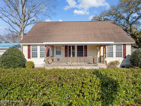108 Chatham Street, Newport, NC 28570 - #: 100498313