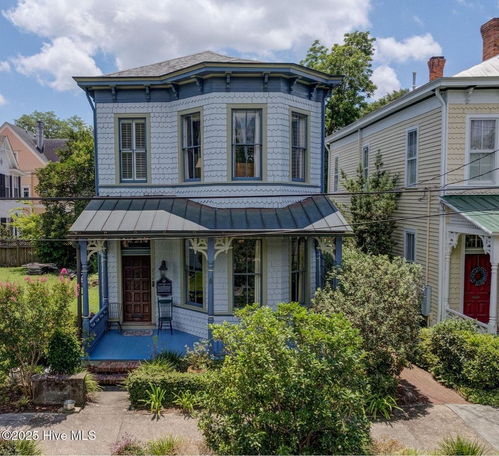 Photo of 214 Nun Street, Wilmington, NC 28401 (MLS # 100515844)