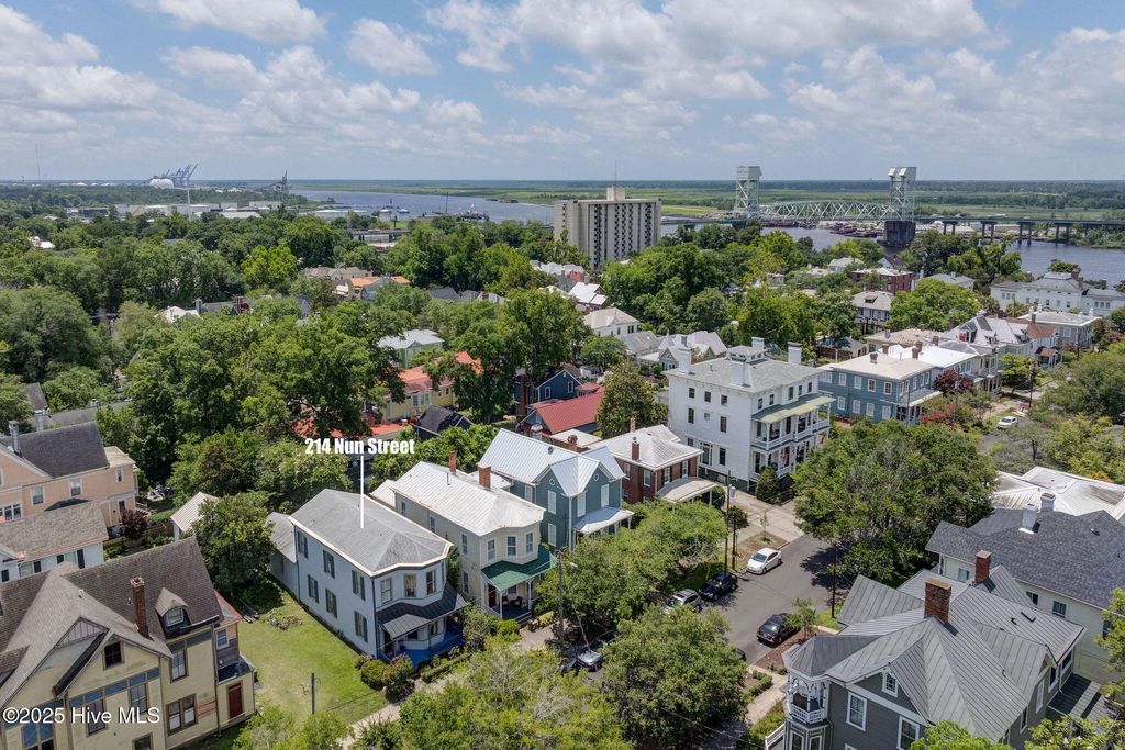 Photo of 214 Nun Street, Wilmington, NC 28401 (MLS # 100515844)