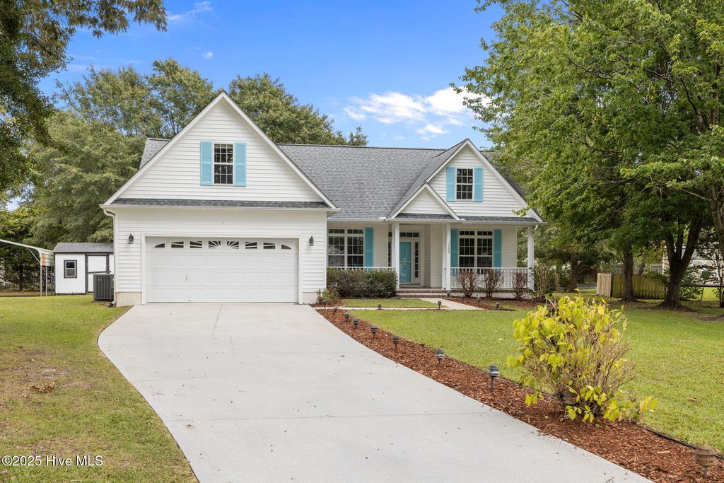 Photo of 105 D Lee Place, Newport, NC 28570 (MLS # 100535313)