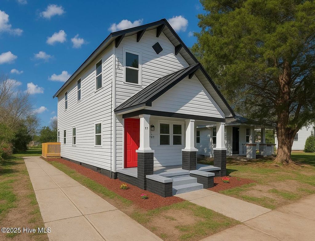 Photo of 1222 Cedar Street, New Bern, NC 28560 (MLS # 100542274)