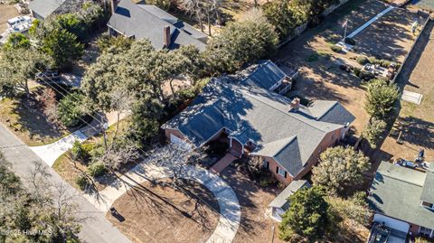 A home in Hubert