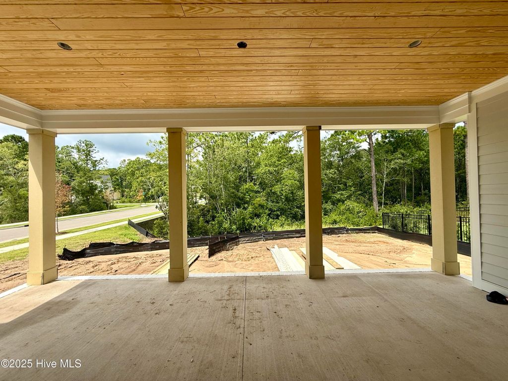 Photo of 3924 Laurel Point Drive #147, Wilmington, NC 28409 (MLS # 100516192)