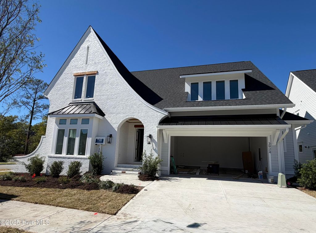 Photo of 3924 Laurel Point Drive #147, Wilmington, NC 28409 (MLS # 100516192)