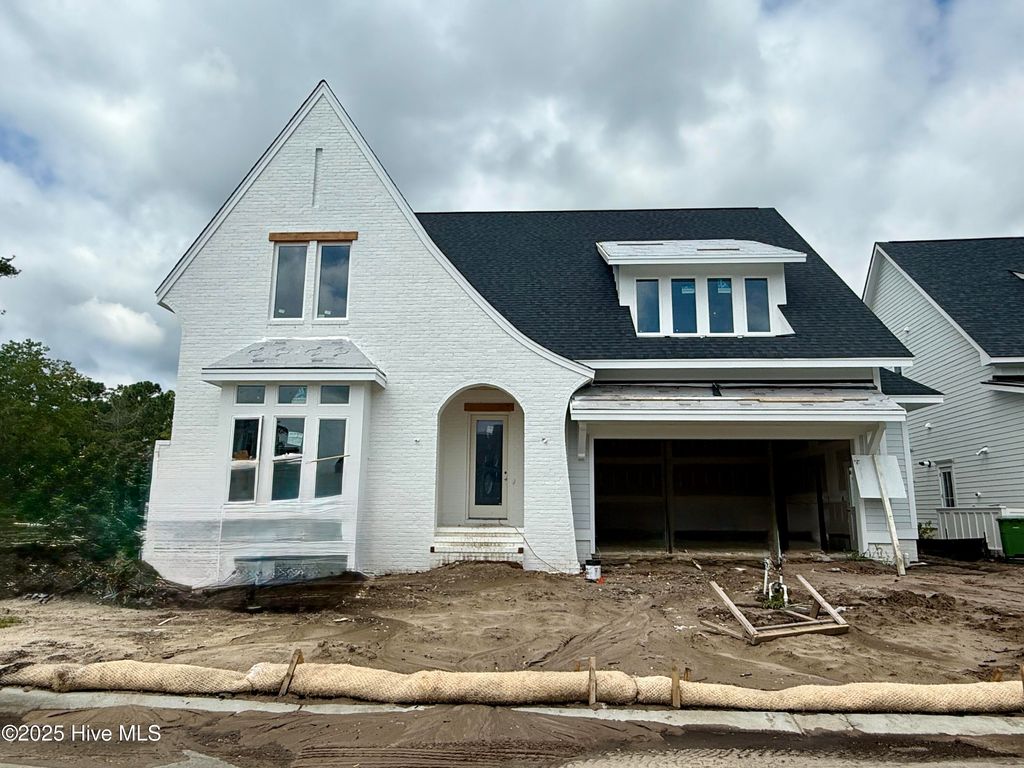 Photo of 3924 Laurel Point Drive #147, Wilmington, NC 28409 (MLS # 100516192)