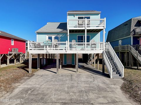 A home in Oak Island