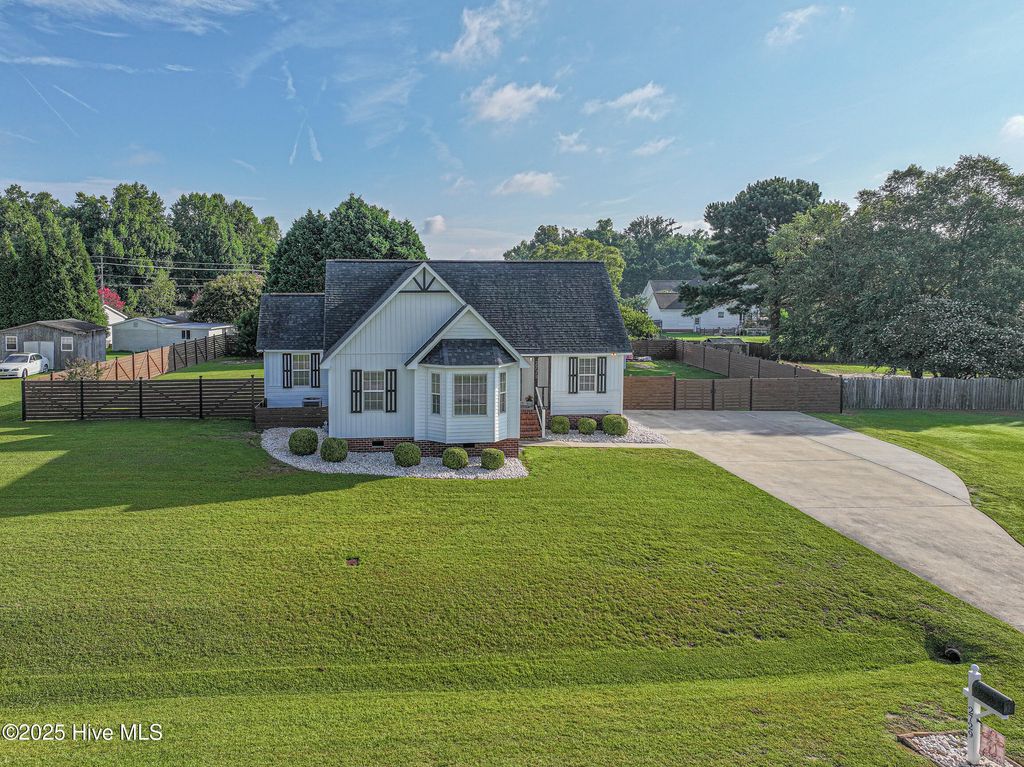 Photo of 2729 Preston Lane, Grimesland, NC 27837 (MLS # 100527036)