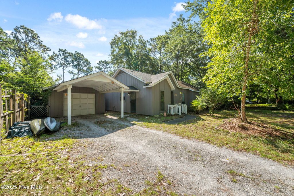 Photo of 3427 Sparrow Hawk Court, Wilmington, NC 28409 (MLS # 100528289)