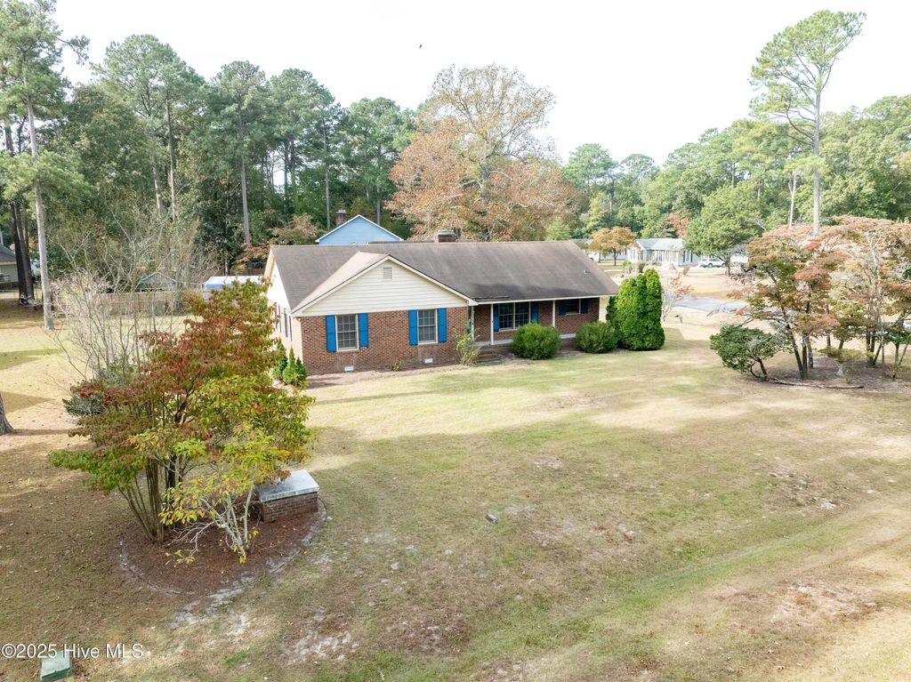 Photo of 101 Sweetbriar Road, Washington, NC 27889 (MLS # 100535981)