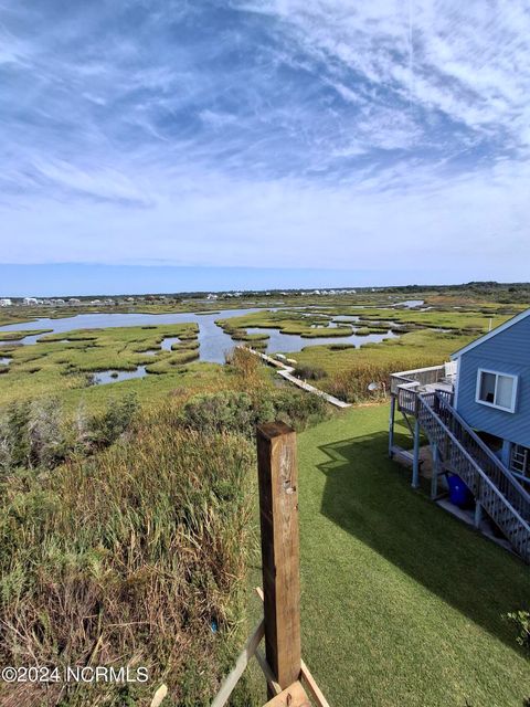 A home in North Topsail Beach