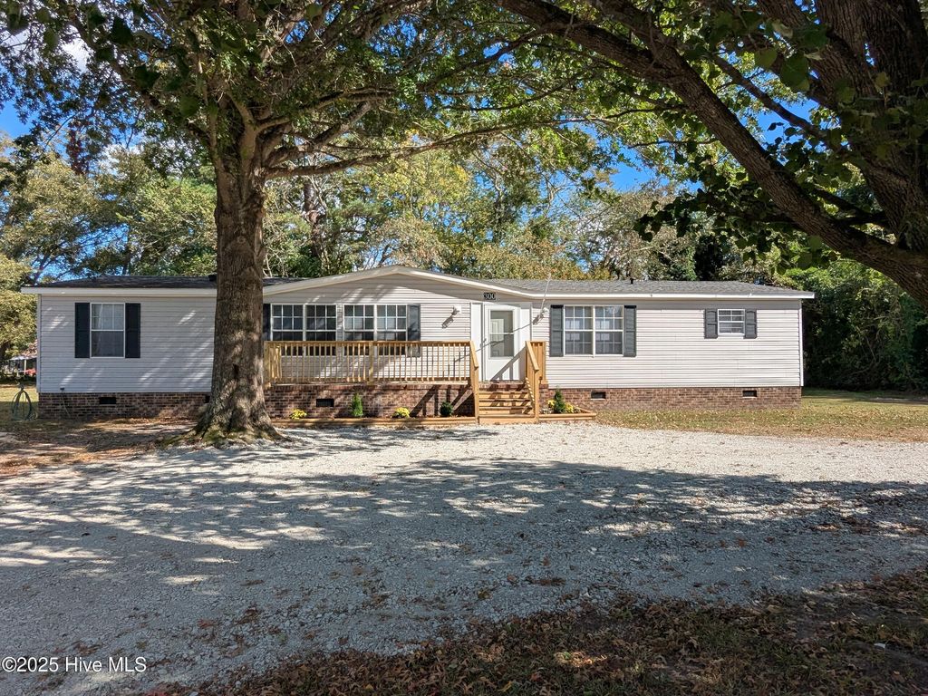 Photo of 300 Corner High Road, Eure, NC 27935 (MLS # 100535641)