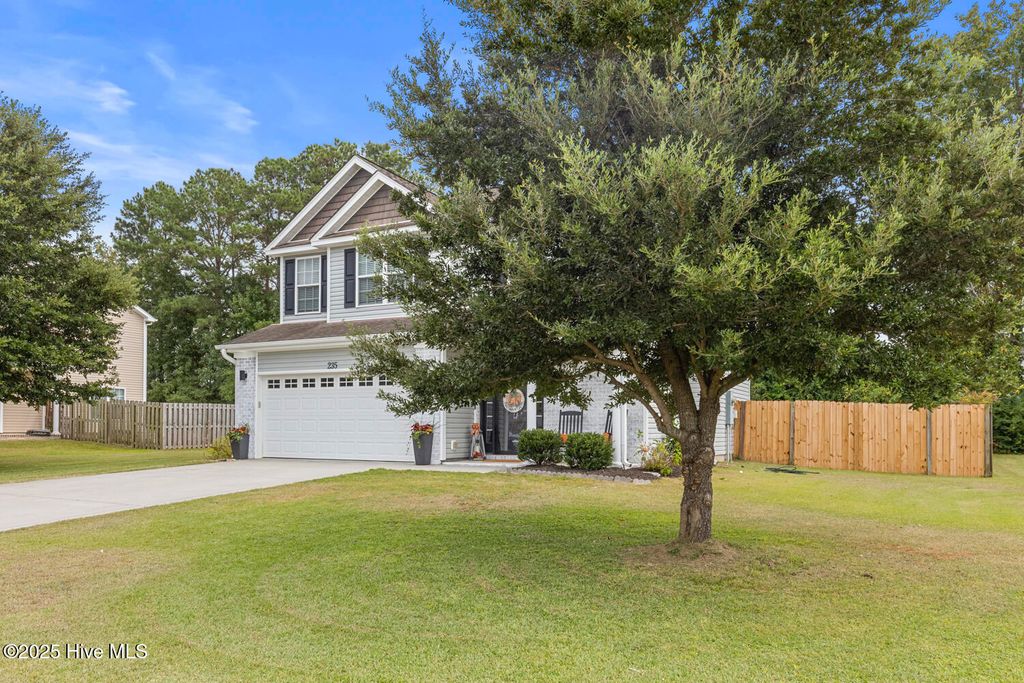 Photo of 235 Maidstone Drive, Richlands, NC 28574 (MLS # 100533830)