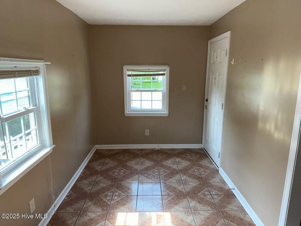 Photo of 500 Nelson Drive, Jacksonville, NC 28540 (MLS # 100526499)