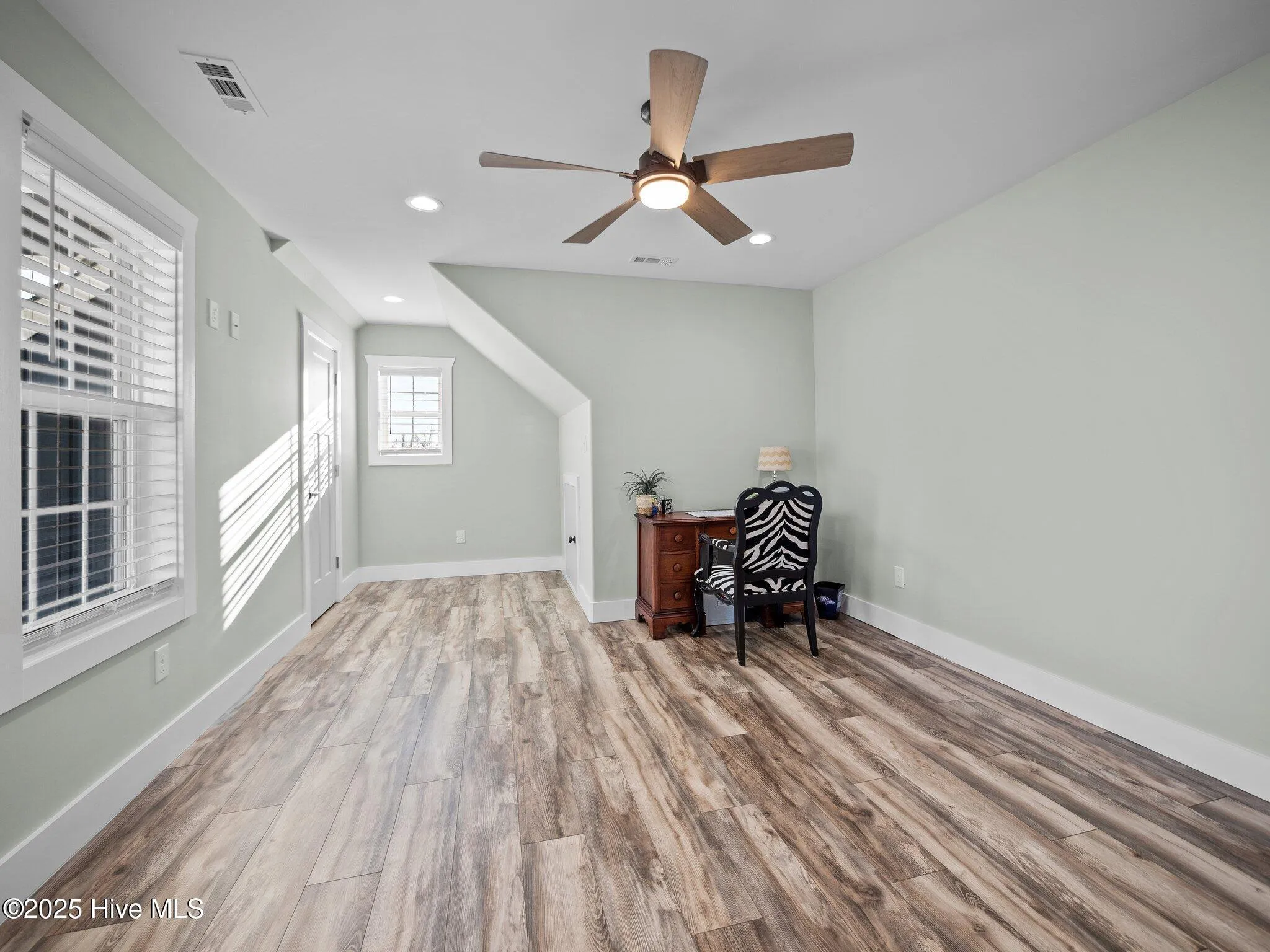 Peletier, North Carolina 28584, United States, 3 Bedrooms Bedrooms, ,4 BathroomsBathrooms,Residential,Pending,16878